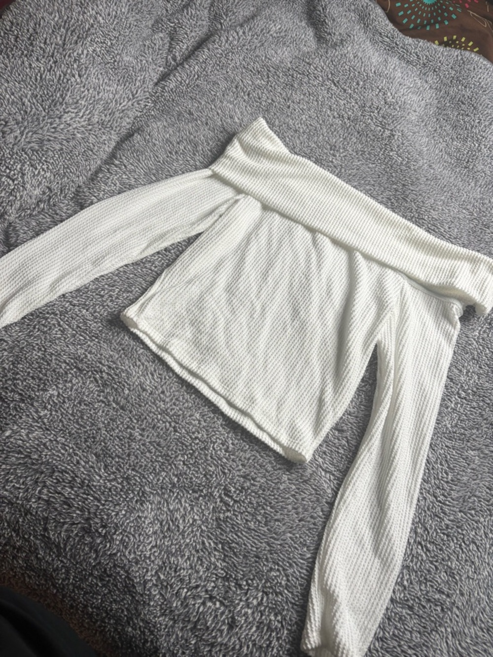 Off-Shoulder Ribbed Knit Women's Top - White